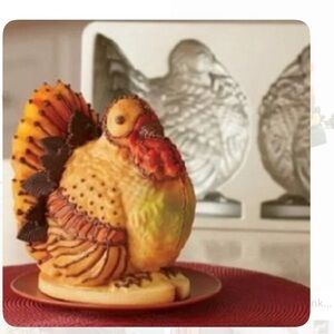 NORDIC WARE ⭐️ Turkey cake pan